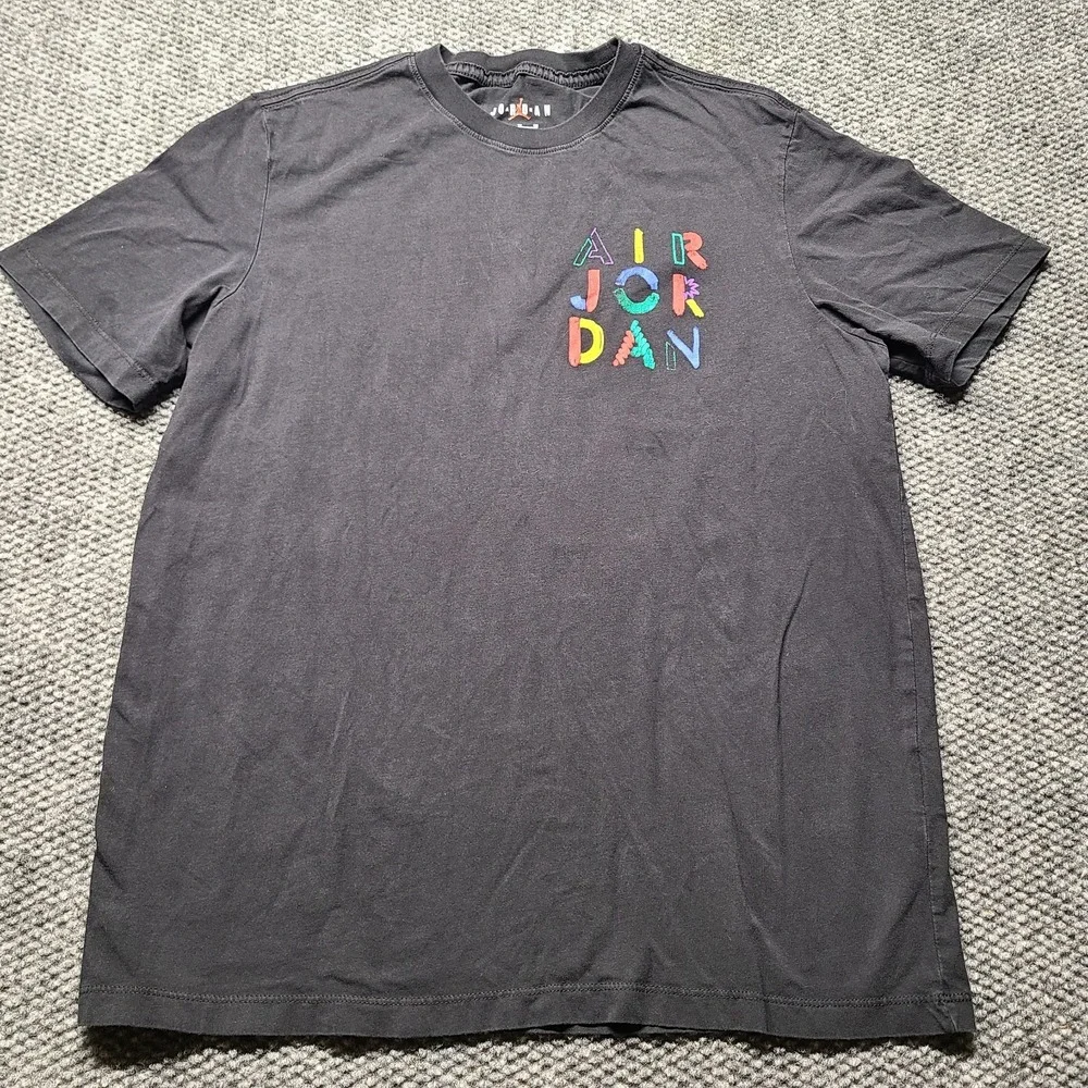 Air Jordan T-Shirt Mens XL Black Colorful The Cradle Graphic Short Sleeve Tee